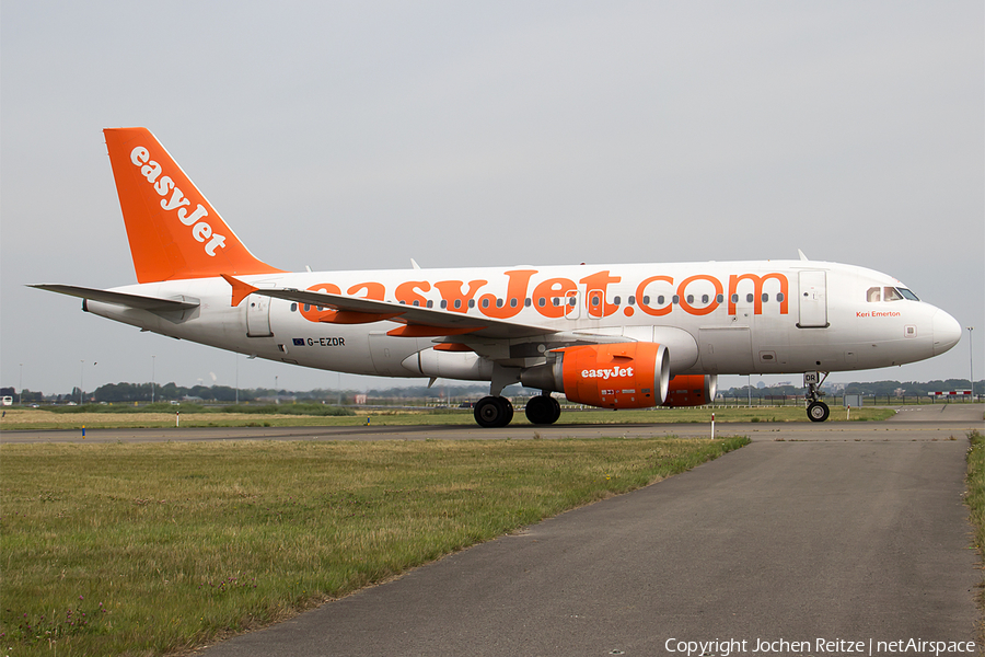 easyJet Airbus A319-111 (G-EZDR) | Photo 82526