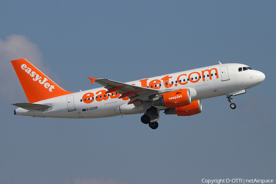 easyJet Airbus A319-111 (G-EZDR) | Photo 353658
