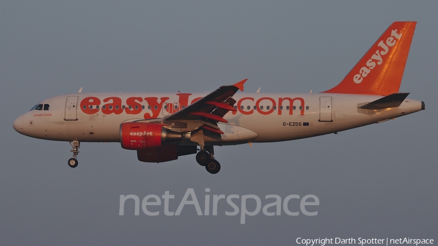 easyJet Airbus A319-111 (G-EZDS) | Photo 228090
