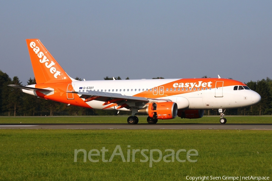 easyJet Airbus A319-111 (G-EZDT) | Photo 123187