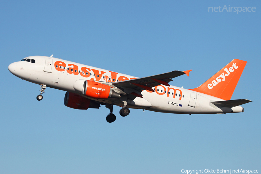 easyJet Airbus A319-111 (G-EZDU) | Photo 42281