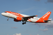 easyJet Airbus A319-111 (G-EZDV) at  Hamburg - Fuhlsbuettel (Helmut Schmidt), Germany