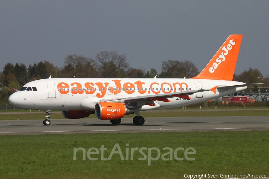 easyJet Airbus A319-111 (G-EZDV) | Photo 74925