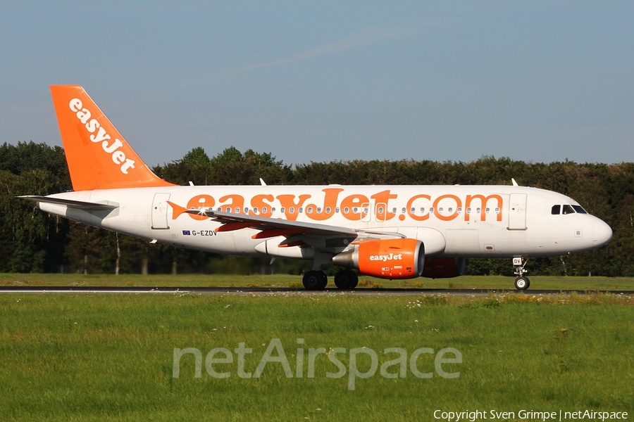 easyJet Airbus A319-111 (G-EZDV) | Photo 86980
