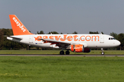 easyJet Airbus A319-111 (G-EZDV) at  Hamburg - Fuhlsbuettel (Helmut Schmidt), Germany