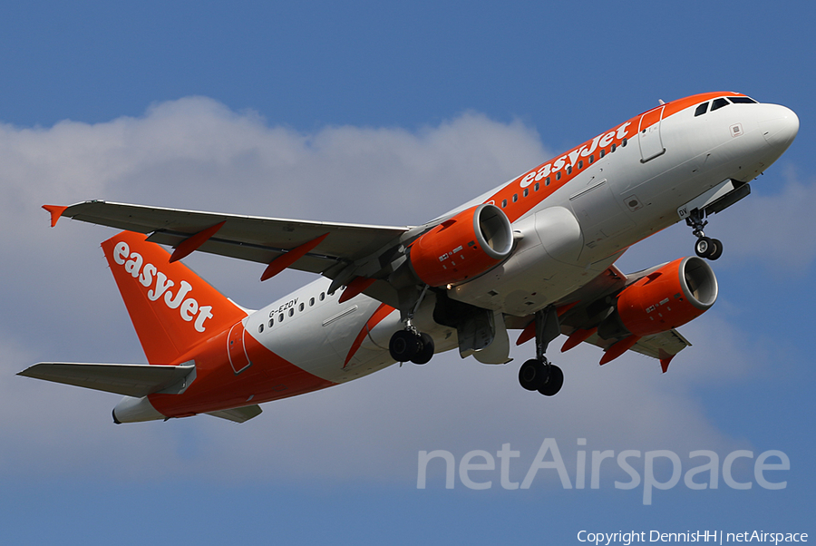 easyJet Airbus A319-111 (G-EZDV) | Photo 516238