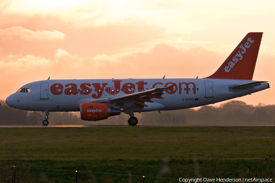 easyJet Airbus A319-111 (G-EZDV) | Photo 62897
