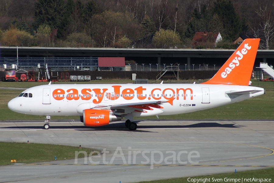 easyJet Airbus A319-111 (G-EZDW) | Photo 18234