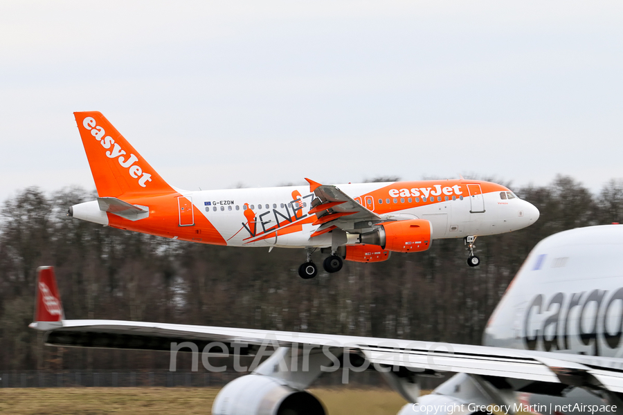 easyJet Airbus A319-111 (G-EZDW) | Photo 148989