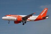 easyJet Airbus A319-111 (G-EZDX) at  Hamburg - Fuhlsbuettel (Helmut Schmidt), Germany