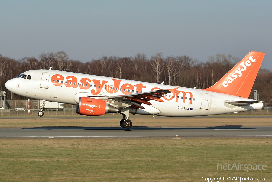 easyJet Airbus A319-111 (G-EZDX) | Photo 45725