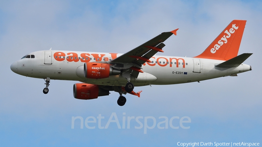 easyJet Airbus A319-111 (G-EZDY) | Photo 221756