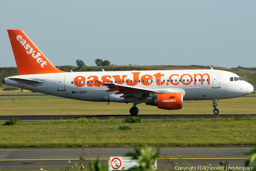 easyJet Airbus A319-111 (G-EZDY) | Photo 280015