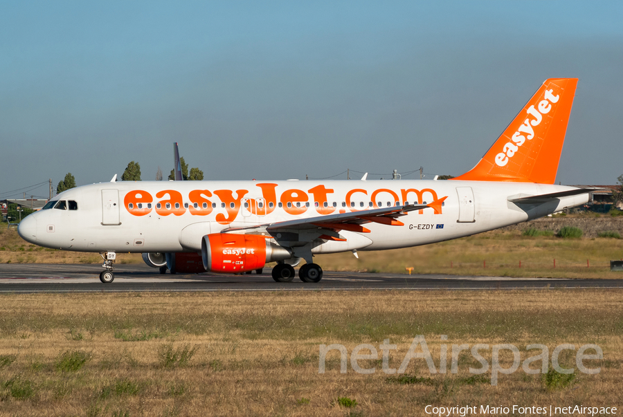 easyJet Airbus A319-111 (G-EZDY) | Photo 55143
