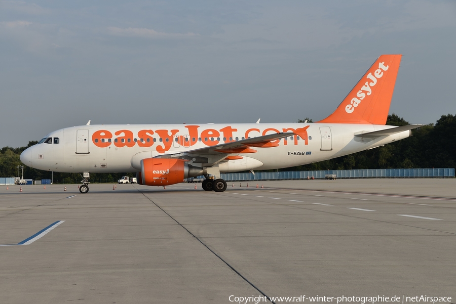 easyJet Airbus A319-111 (G-EZEB) | Photo 400146