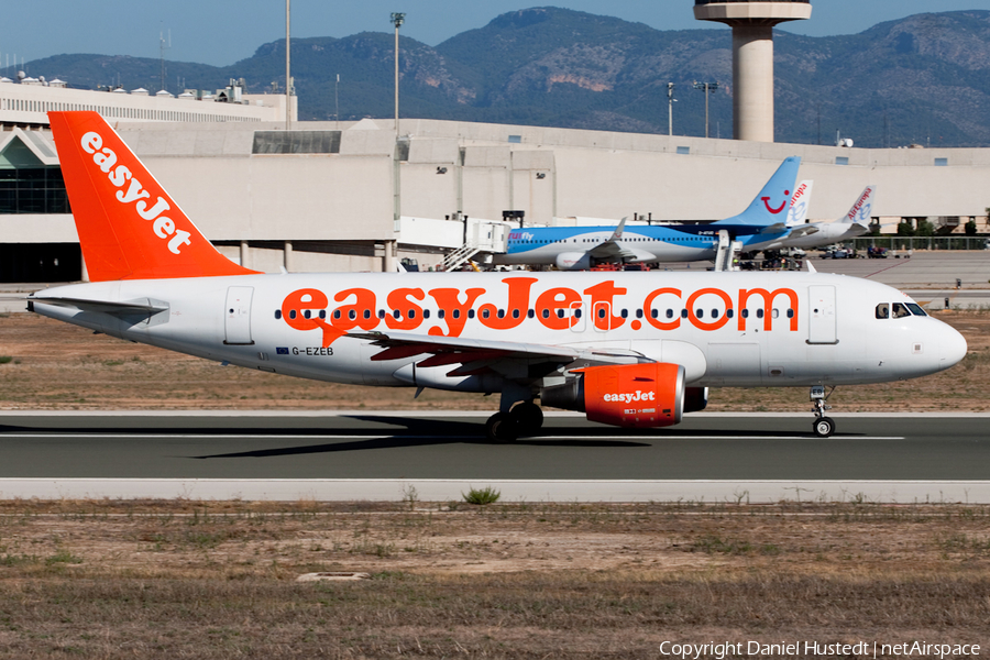 easyJet Airbus A319-111 (G-EZEB) | Photo 502173