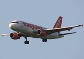 easyJet Airbus A319-111 (G-EZEC) at  Belfast / Aldergrove - International, United Kingdom