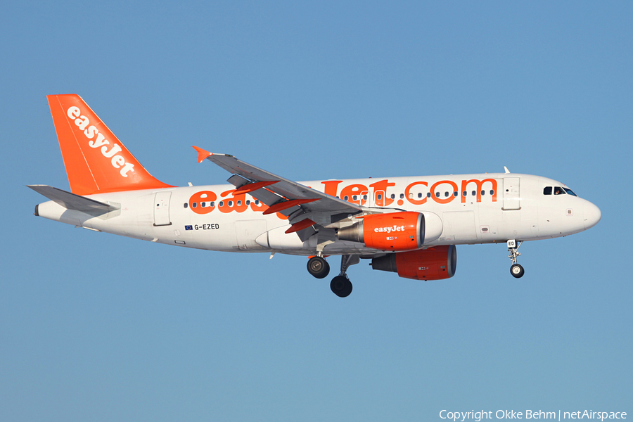 easyJet Airbus A319-111 (G-EZED) | Photo 36511