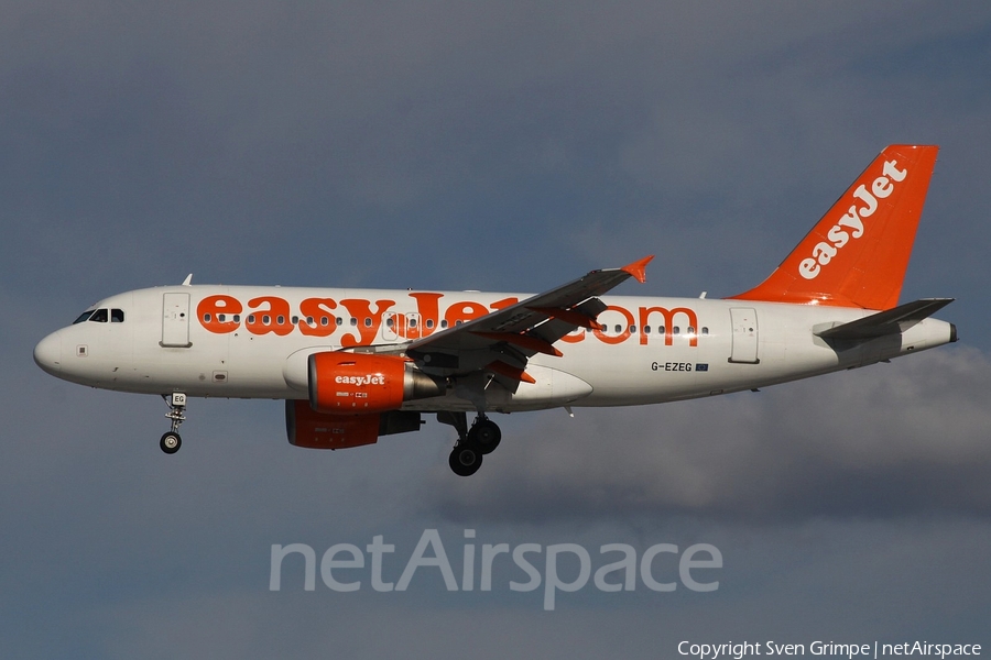 easyJet Airbus A319-111 (G-EZEG) | Photo 126366