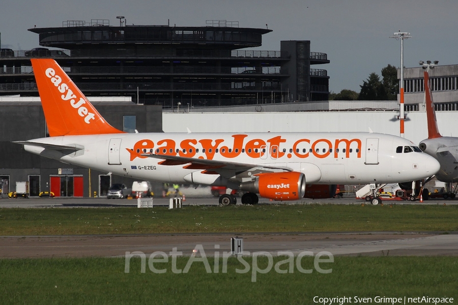 easyJet Airbus A319-111 (G-EZEG) | Photo 126626