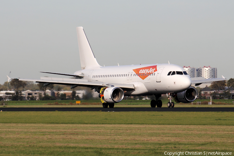 easyJet Airbus A319-111 (G-EZEH) | Photo 270516
