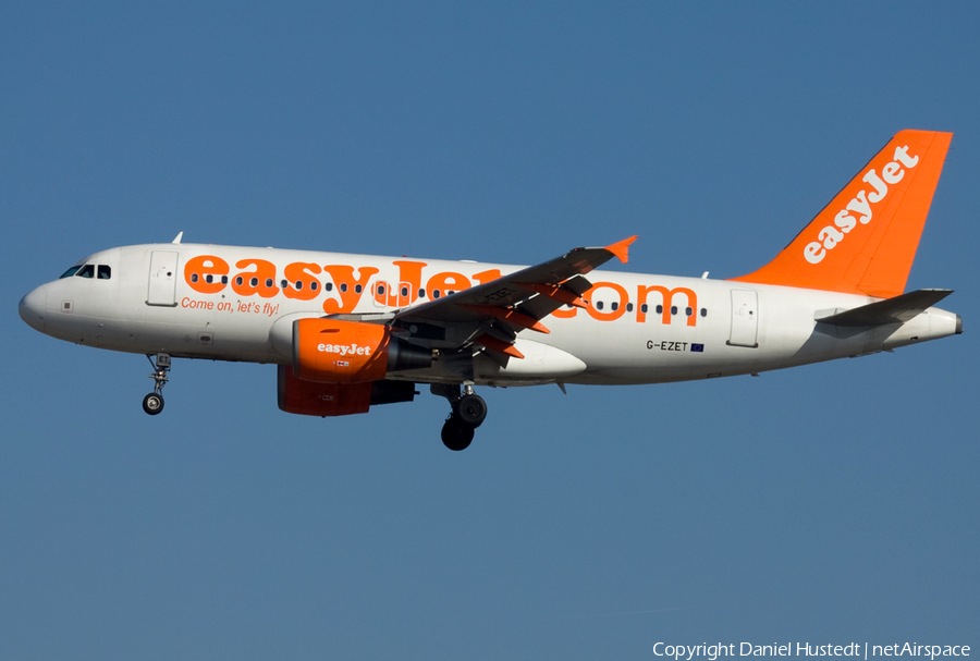 easyJet Airbus A319-111 (G-EZET) | Photo 544422