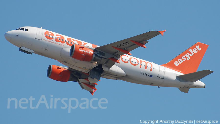 easyJet Airbus A319-111 (G-EZEV) | Photo 307381