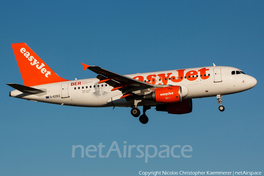 easyJet Airbus A319-111 (G-EZEZ) | Photo 121568