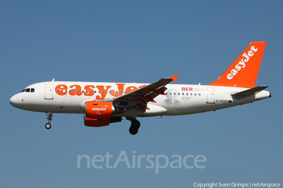 easyJet Airbus A319-111 (G-EZEZ) | Photo 28646