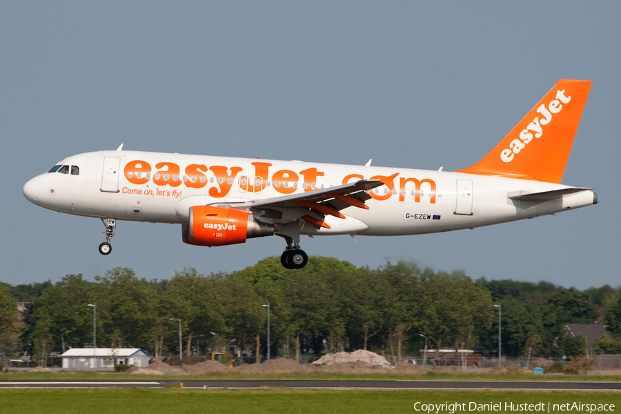 easyJet Airbus A319-111 (G-EZFA) | Photo 658817