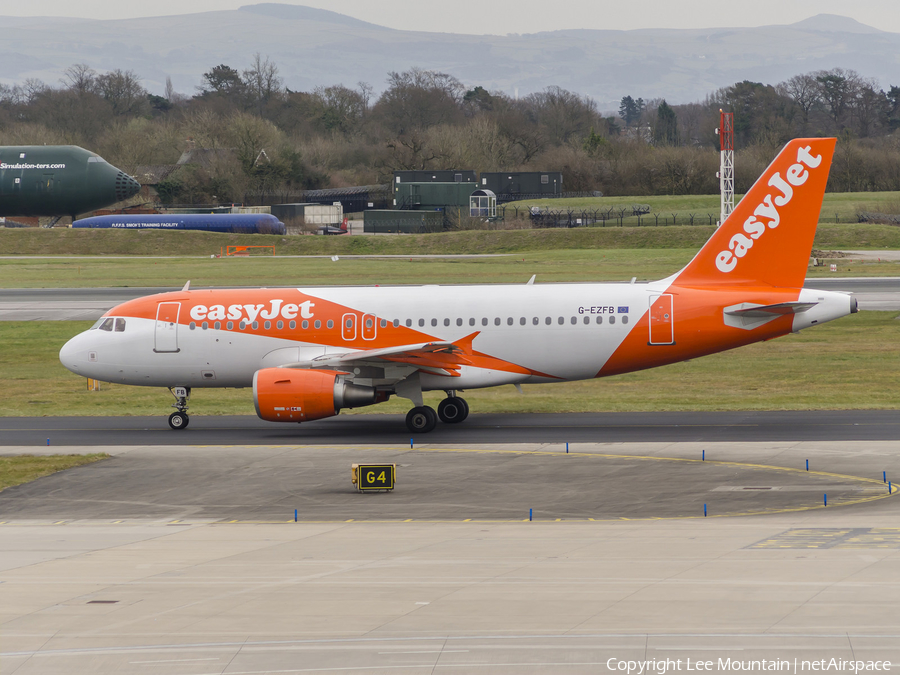 easyJet Airbus A319-111 (G-EZFB) | Photo 102873