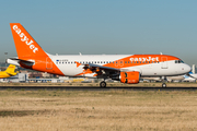 easyJet Airbus A319-111 (G-EZFD) at  Madrid - Barajas, Spain