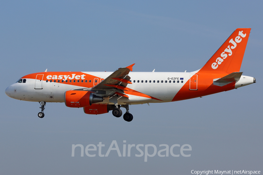 easyJet Airbus A319-111 (G-EZFE) | Photo 194610