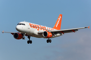 easyJet Airbus A319-111 (G-EZFE) at  Barcelona - El Prat, Spain