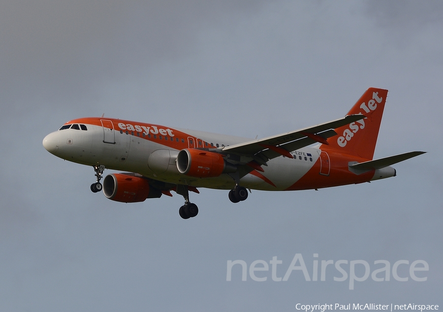 easyJet Airbus A319-111 (G-EZFE) | Photo 156135