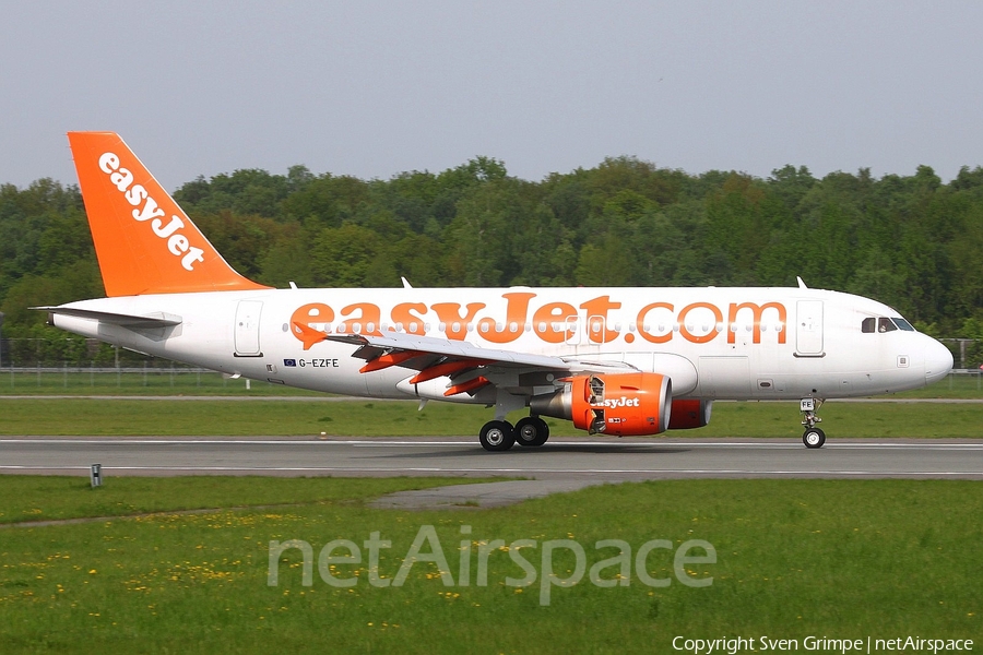 easyJet Airbus A319-111 (G-EZFE) | Photo 26355