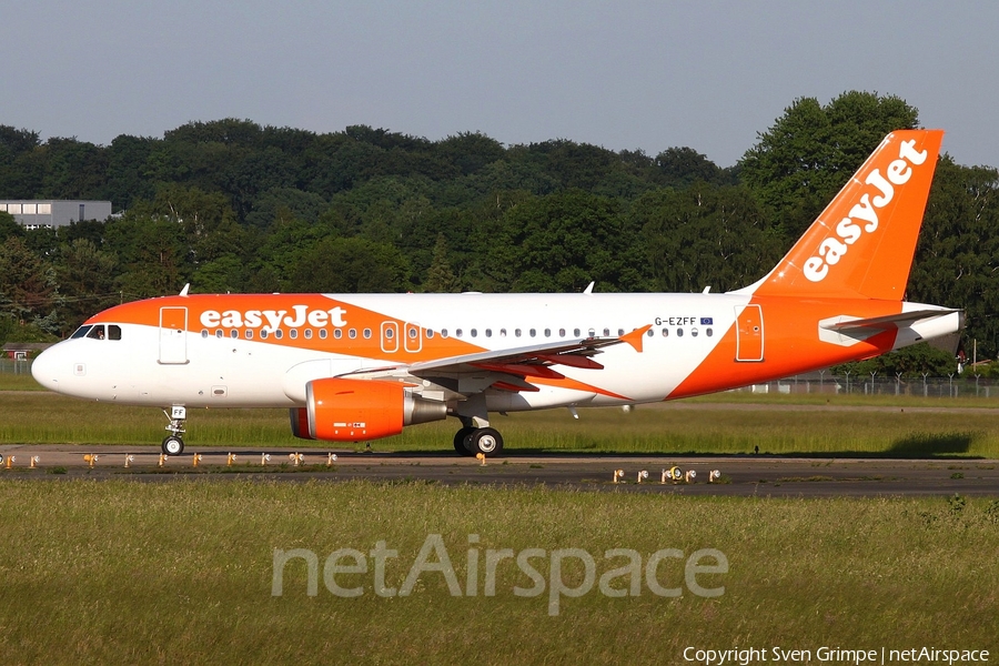easyJet Airbus A319-111 (G-EZFF) | Photo 110611