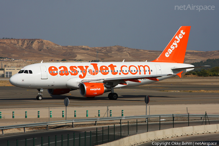 easyJet Airbus A319-111 (G-EZFF) | Photo 42301