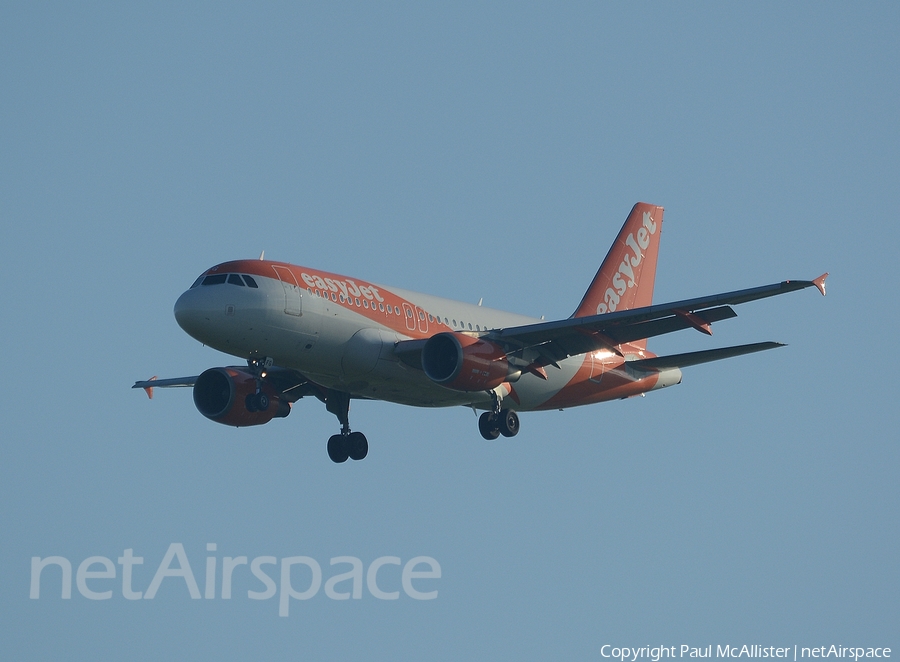 easyJet Airbus A319-111 (G-EZFG) | Photo 118240