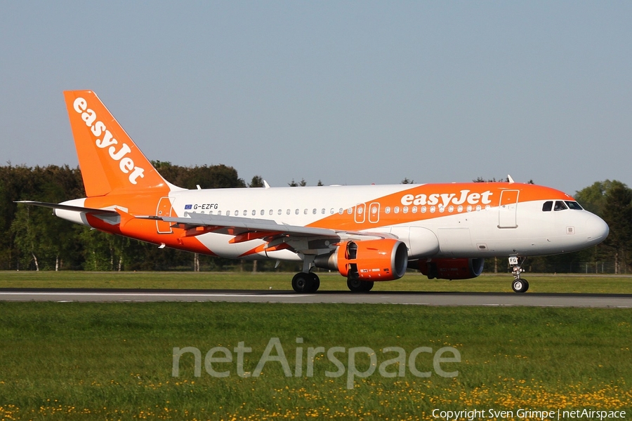 easyJet Airbus A319-111 (G-EZFG) | Photo 109225