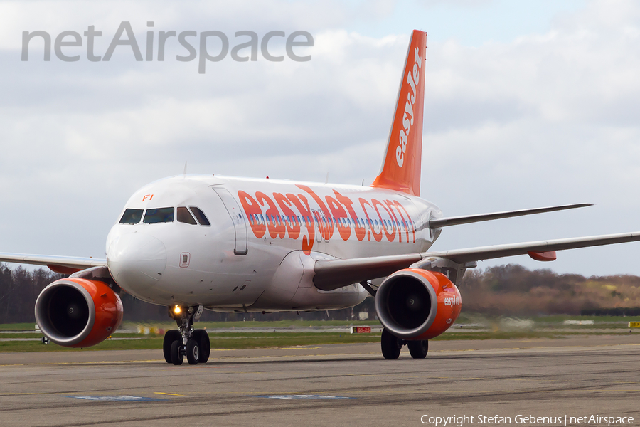 easyJet Airbus A319-111 (G-EZFI) | Photo 24927