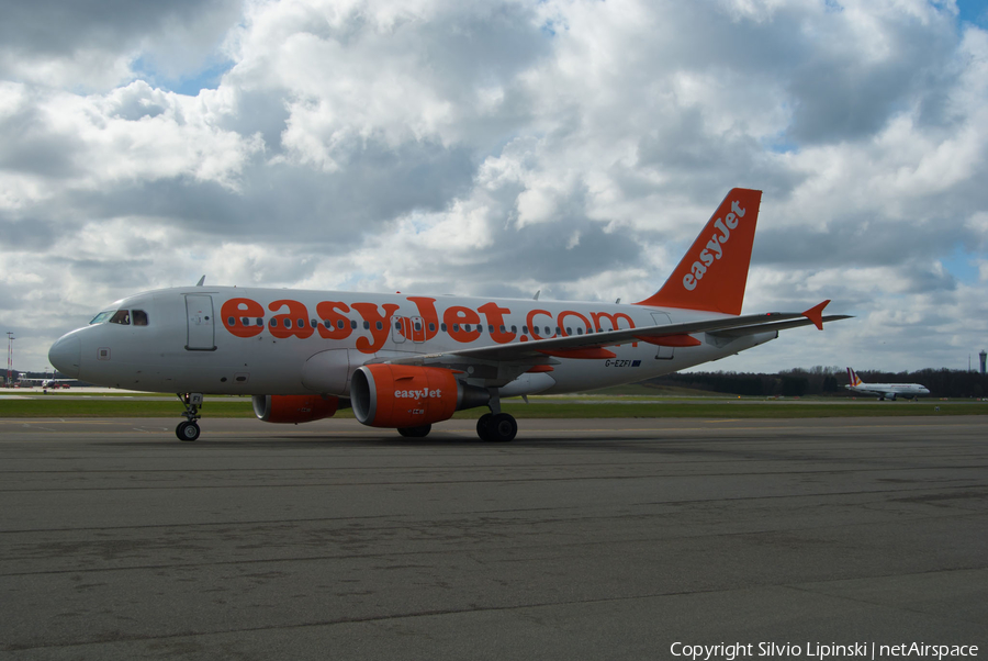 easyJet Airbus A319-111 (G-EZFI) | Photo 25334