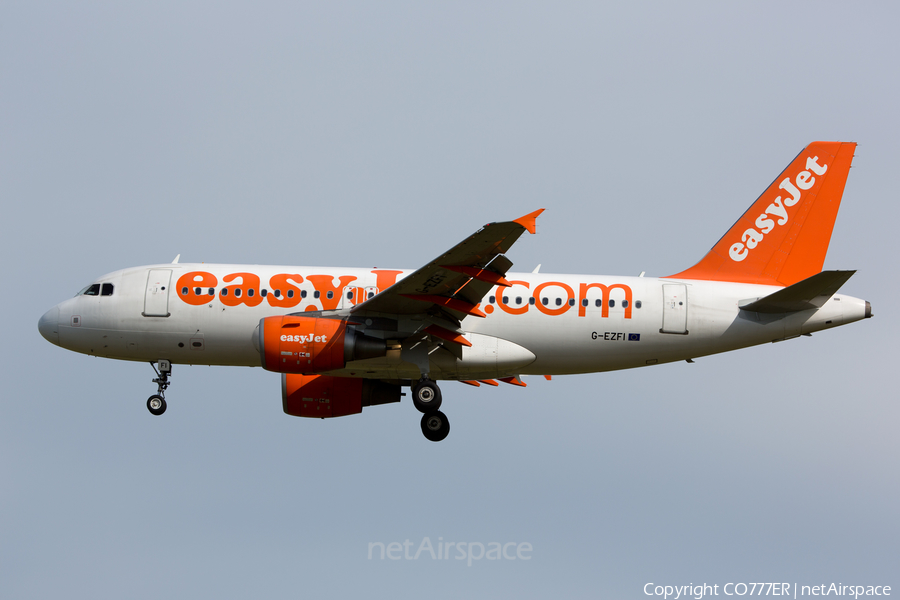 easyJet Airbus A319-111 (G-EZFI) | Photo 50740