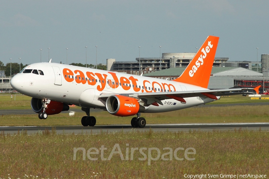 easyJet Airbus A319-111 (G-EZFJ) | Photo 19481
