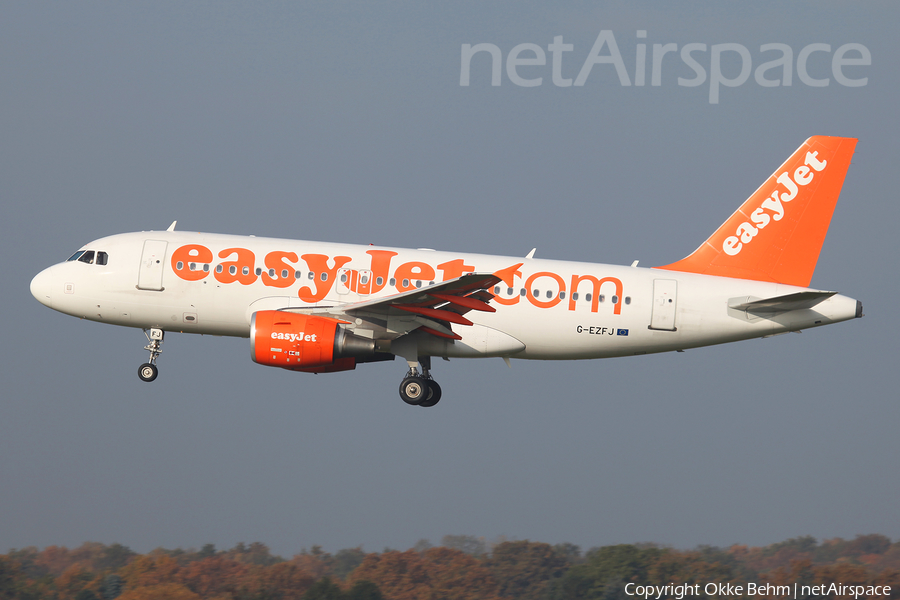 easyJet Airbus A319-111 (G-EZFJ) | Photo 90155