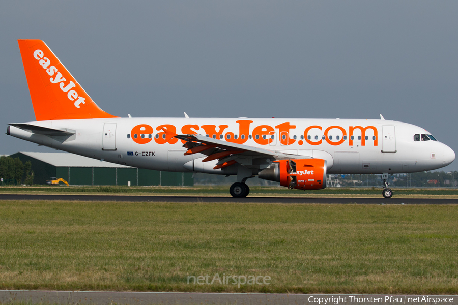 easyJet Airbus A319-111 (G-EZFK) | Photo 82232
