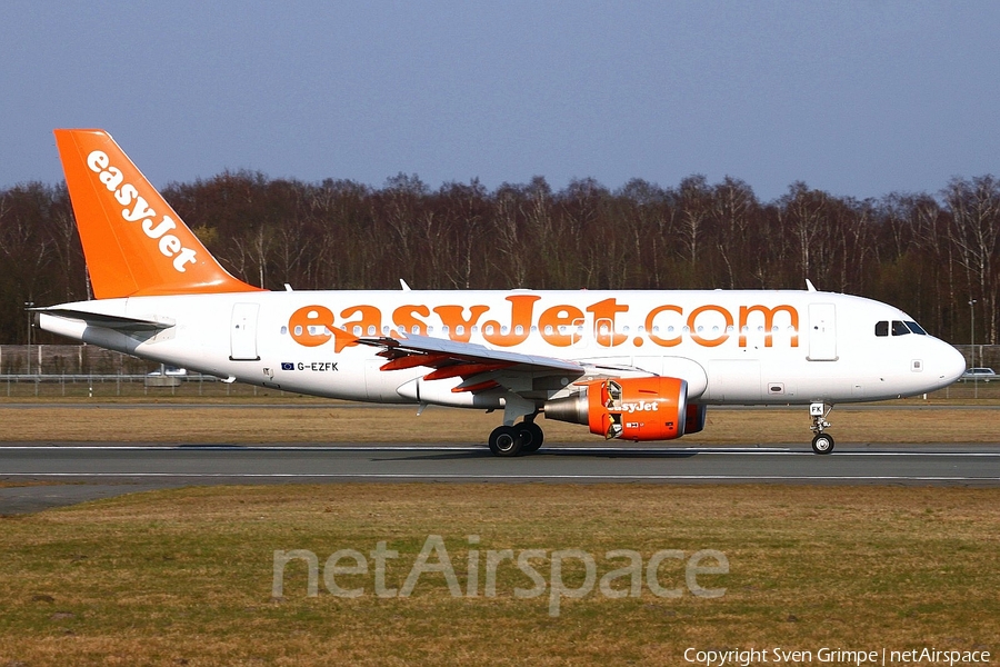 easyJet Airbus A319-111 (G-EZFK) | Photo 19562