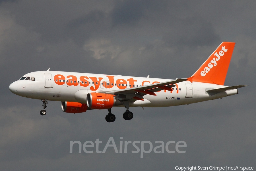 easyJet Airbus A319-111 (G-EZFL) | Photo 53954