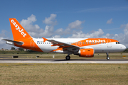 easyJet Airbus A319-111 (G-EZFM) at  Lisbon - Portela, Portugal