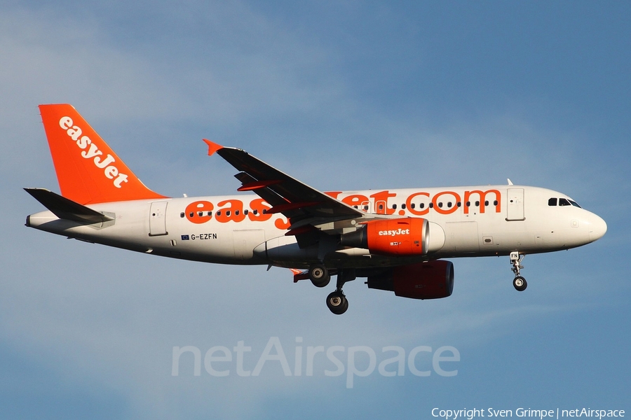 easyJet Airbus A319-111 (G-EZFN) | Photo 29897